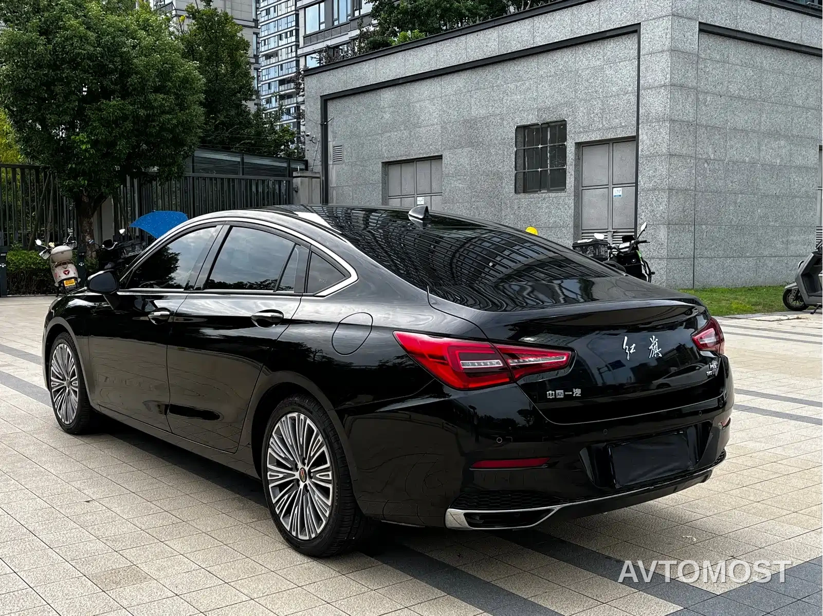 Hongqi H5 2022 Classic 1.5T DCT Flag Rhythm Edition — фото 13