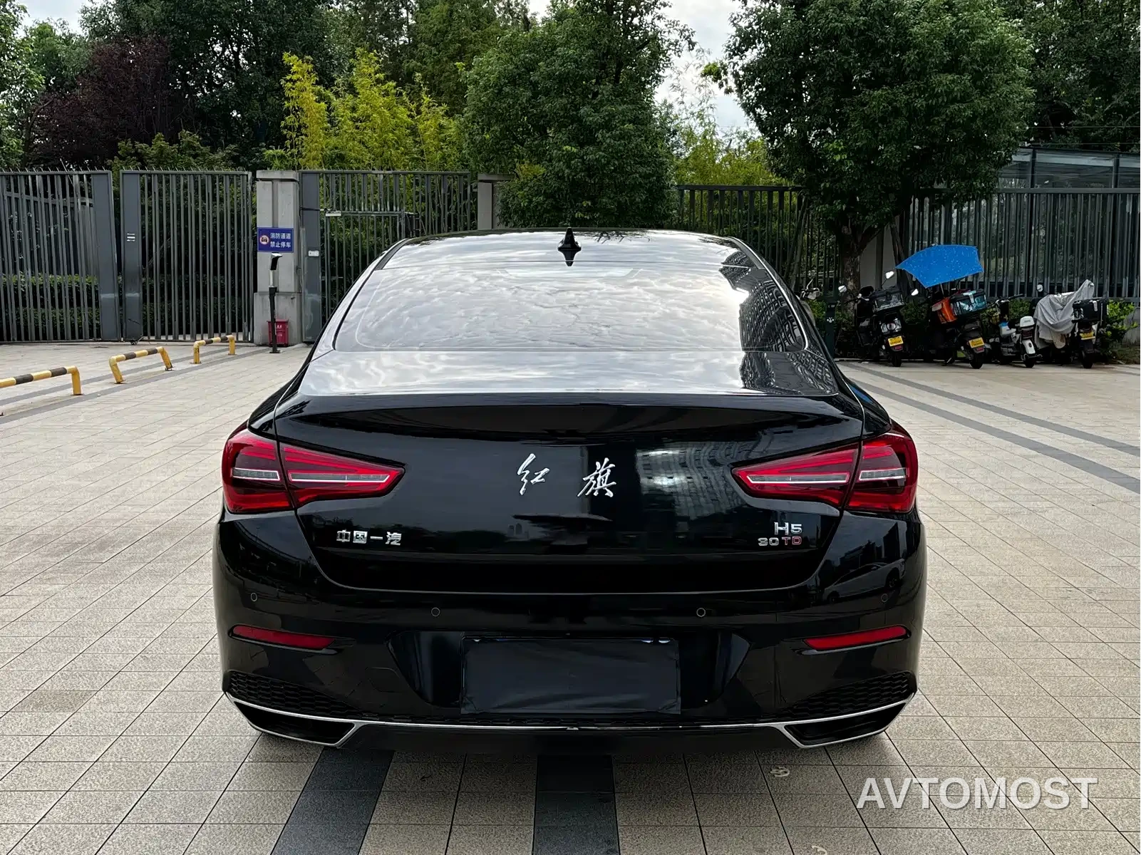 Hongqi H5 2022 Classic 1.5T DCT Flag Rhythm Edition — фото 14
