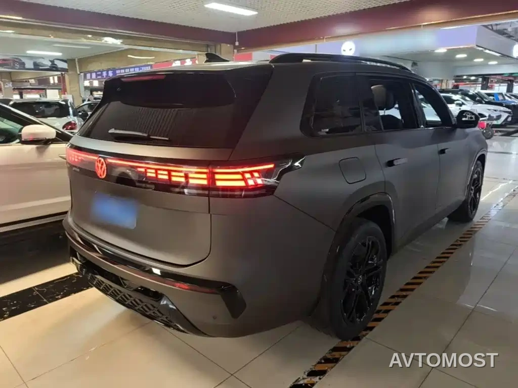 Volkswagen Teramont 2025 Teramont Pro 450TSI 4WD Summit Edition — фото 6
