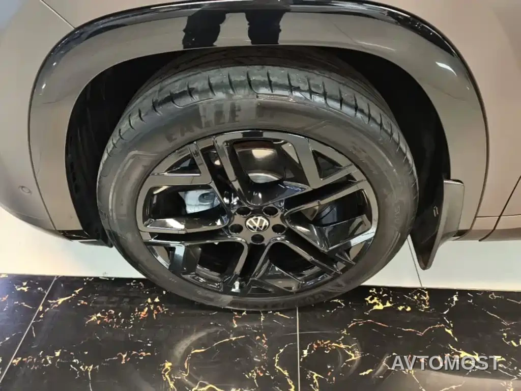 Volkswagen Teramont 2025 Teramont Pro 450TSI 4WD Summit Edition — фото 22