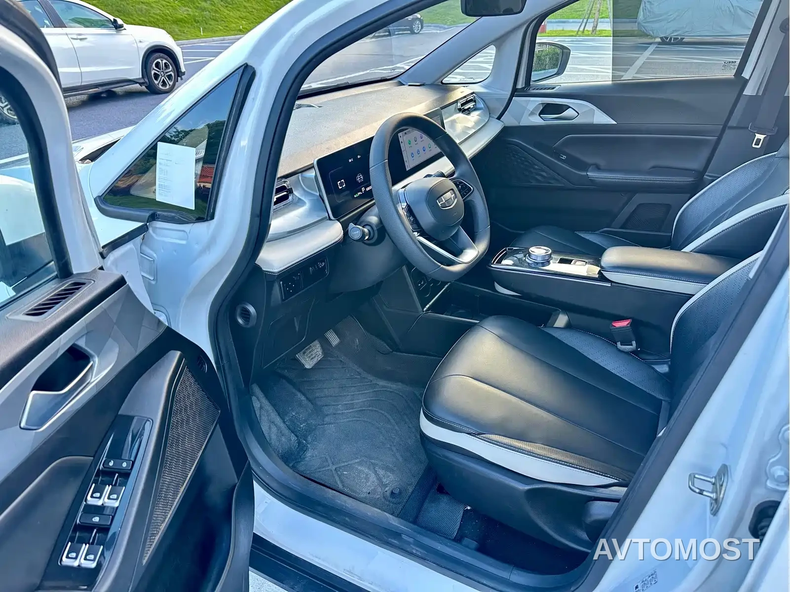 Geely Geometry E Firefly 2023 401KM Linglong Tiger 5-Seater — фото 4