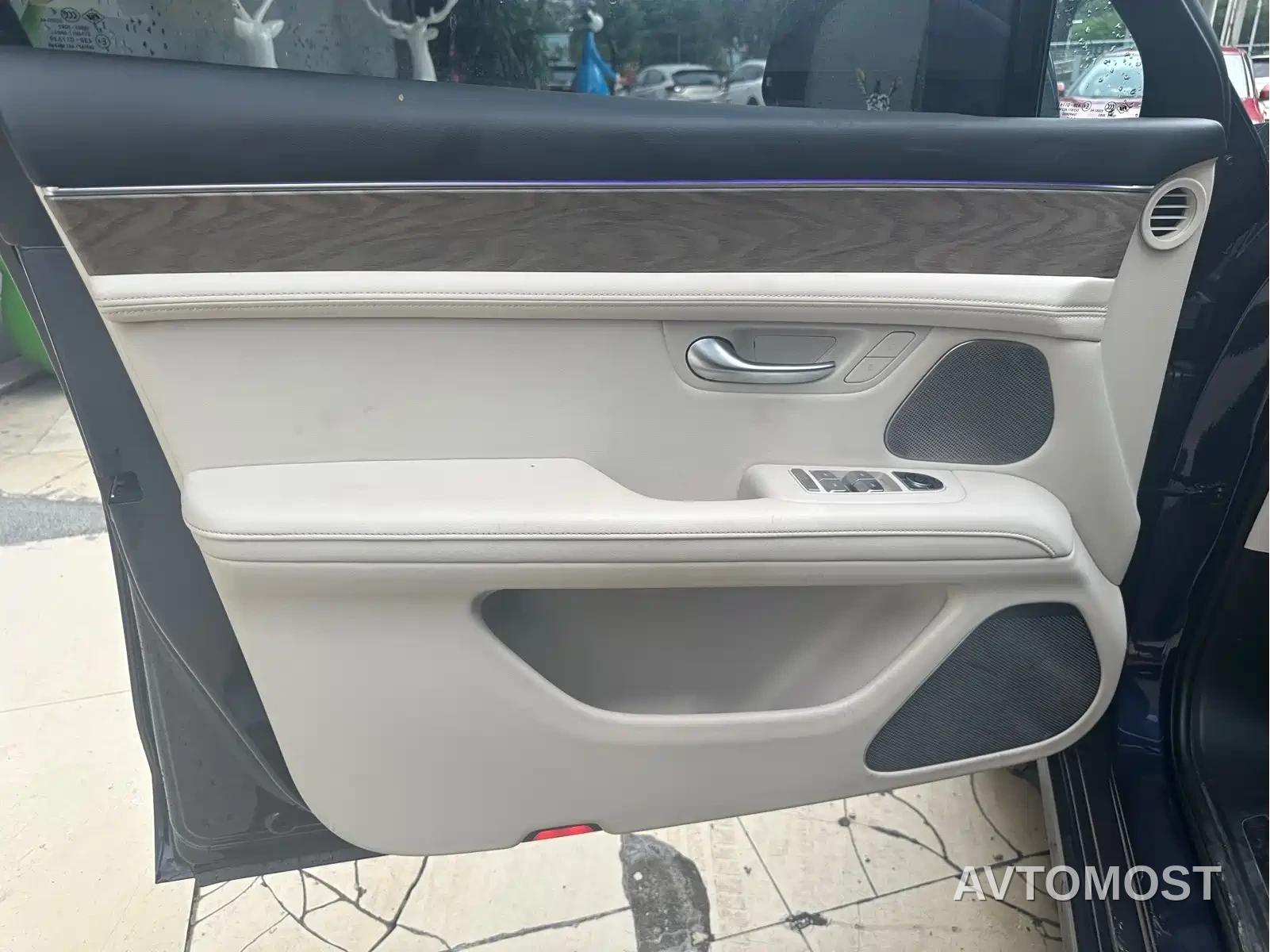 AITO M5 2022 Extended Range AWD Ultimate Edition — фото 10