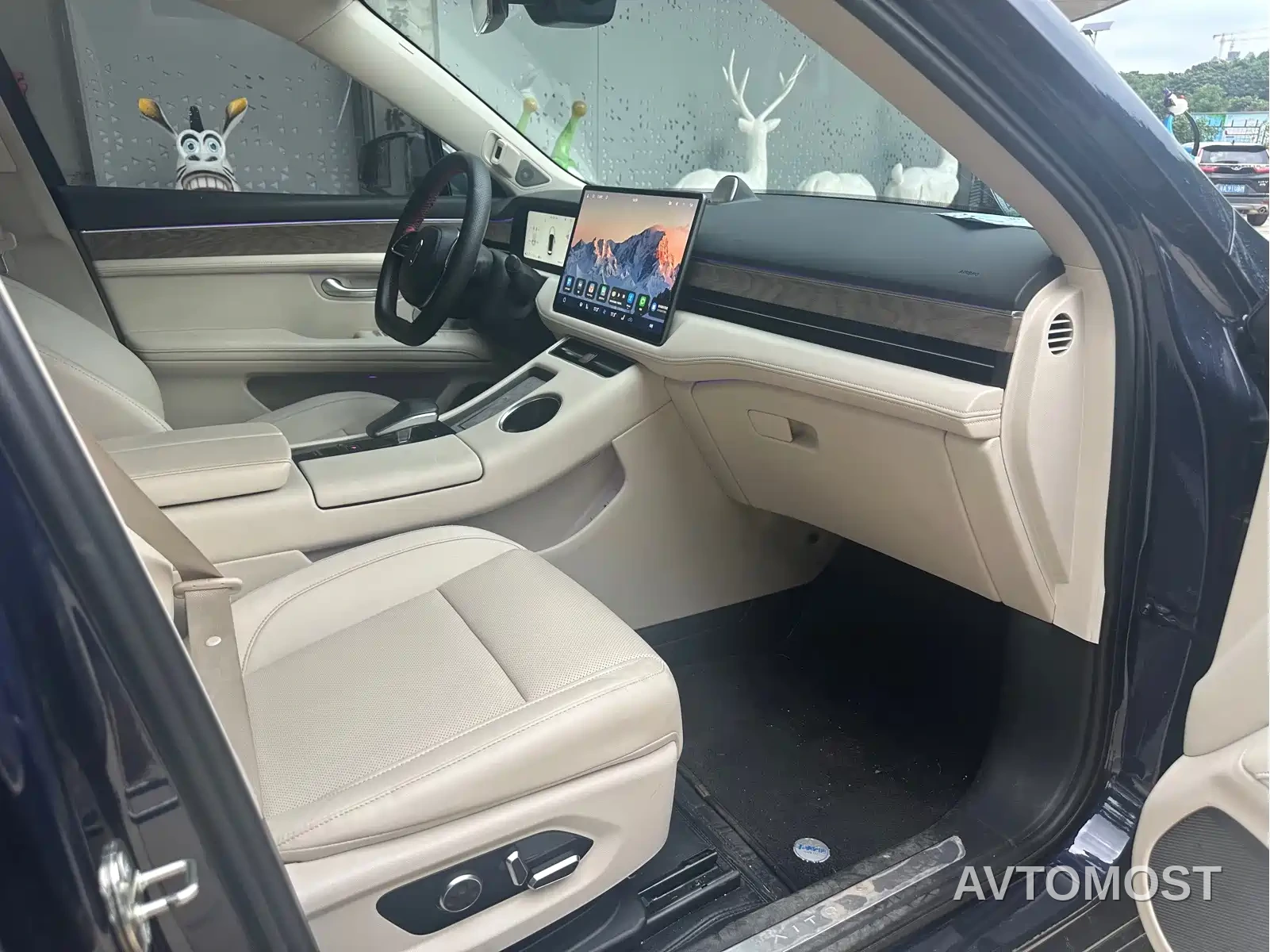 AITO M5 2022 Extended Range AWD Ultimate Edition — фото 18