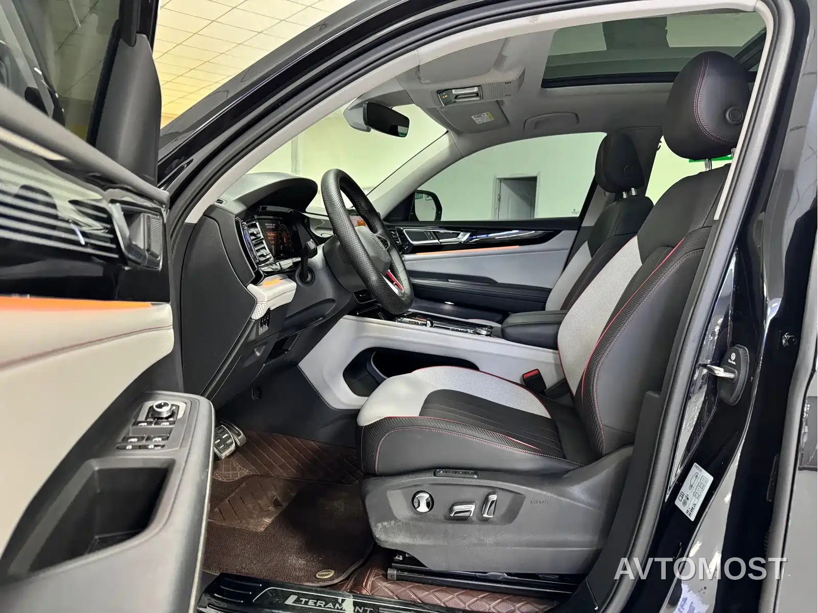 Volkswagen Teramont 2023 Teramont X Facelift 380TSI 4WD Exclusive Luxury Edition — фото 3