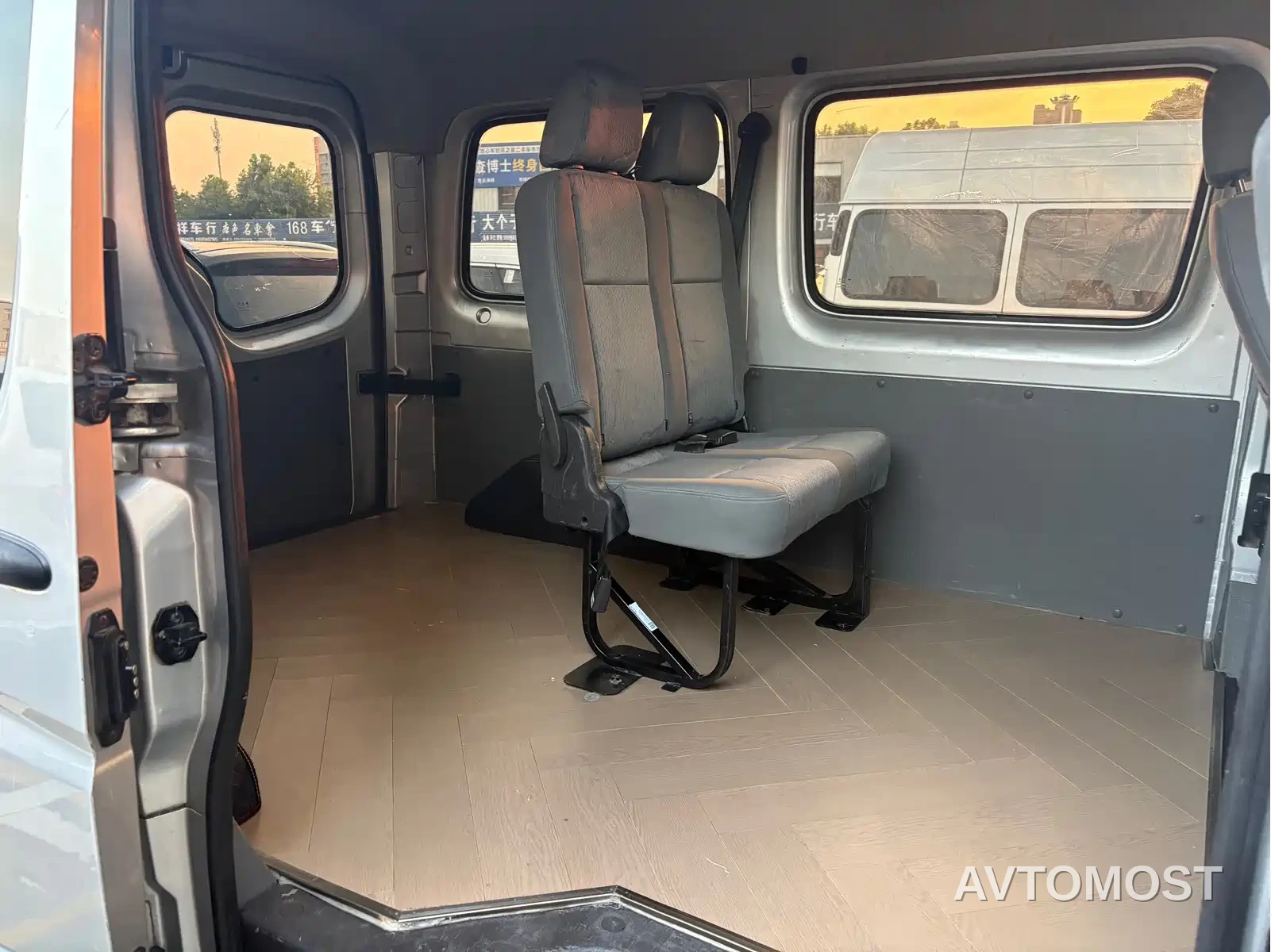 Foton Tuyano 2022 2.0T Manual Urban Multi-function Short Wheelbase Low Roof Single Rear Tire 5/6/9 Seater 4F20TC3 — фото 6