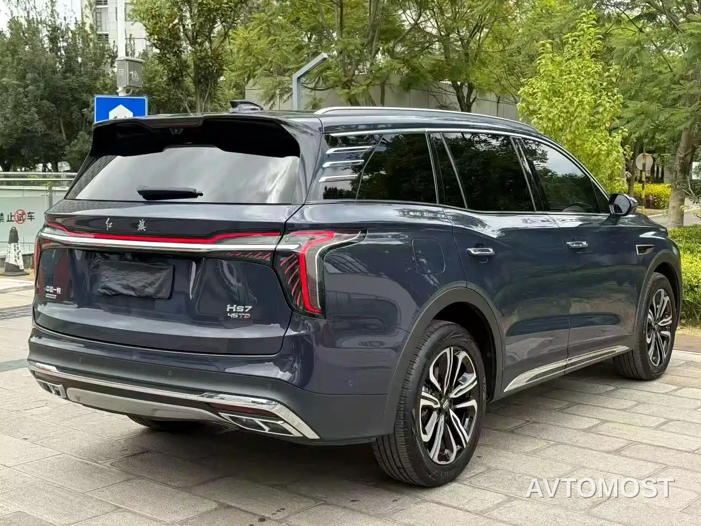 Hongqi HS7 2023 2.0T Automatic 4WD Flag Leader Edition (6-seater) — фото 8