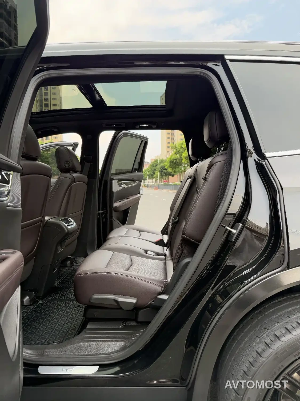 Cadillac XT6 2022 2.0T 7-Seater 4WD Luxury Edition — фото 30
