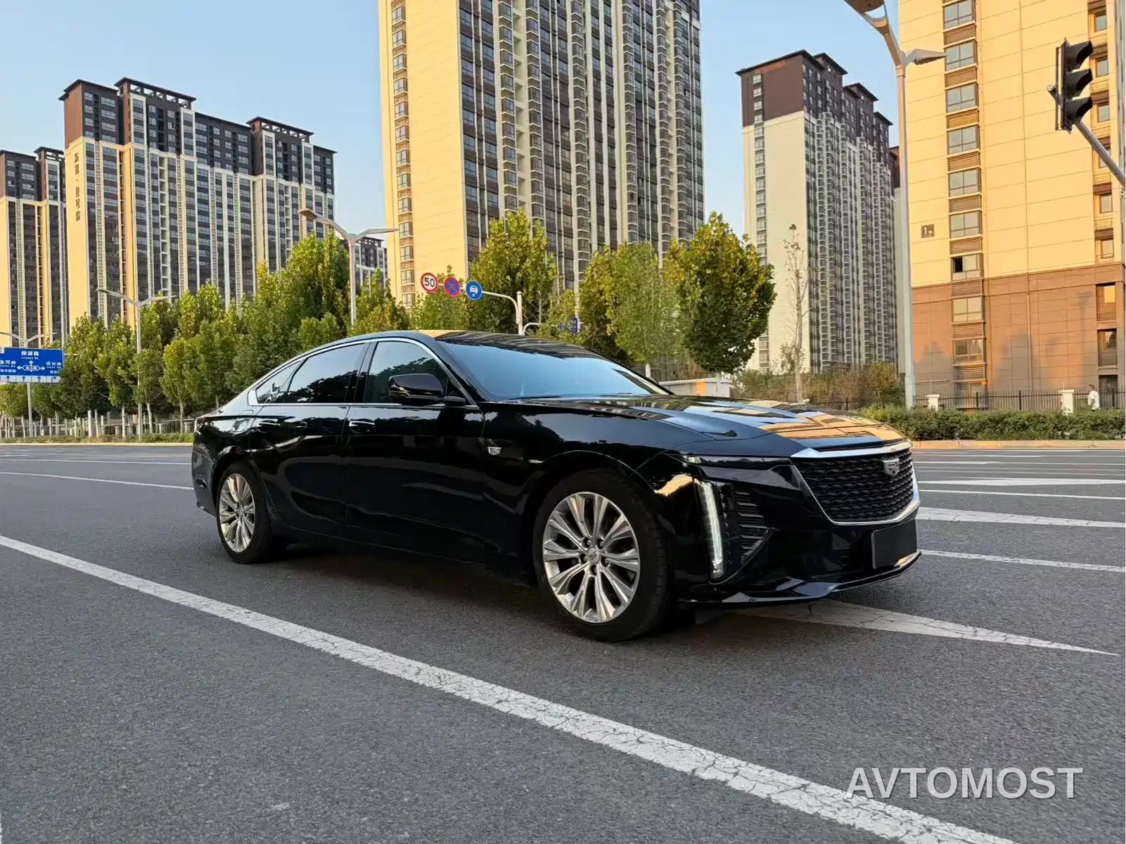 Cadillac CT6 2023 28T Premium Model — фото 1