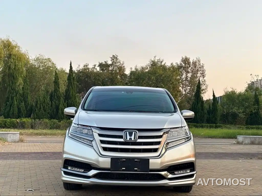 Honda Elysion 2019 2.0L Hybrid Comfort Edition — фото 2