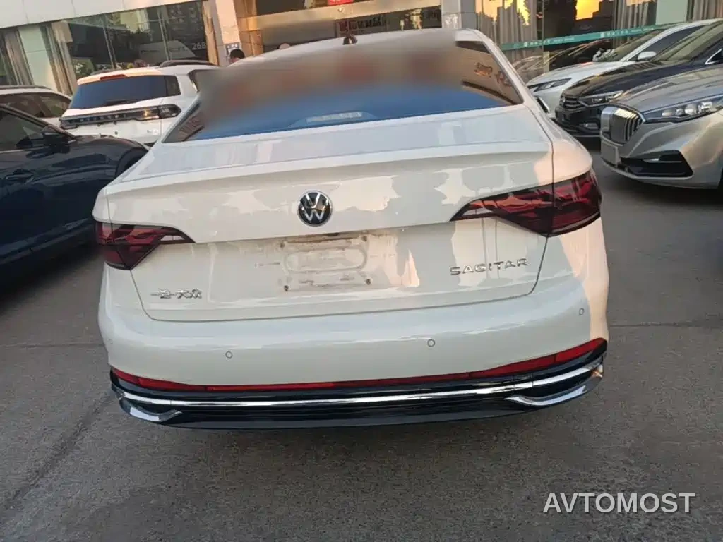 Volkswagen Sagitar 2024 300TSI DSG Surpass Edition — фото 2