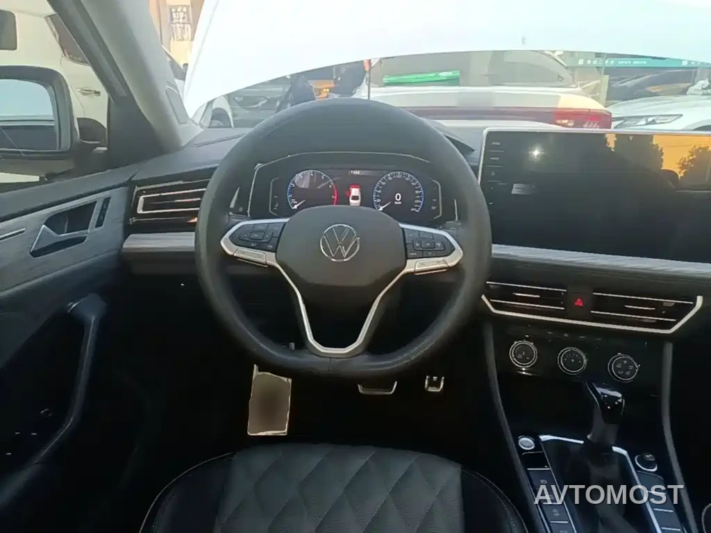 Volkswagen Sagitar 2024 300TSI DSG Surpass Edition — фото 5