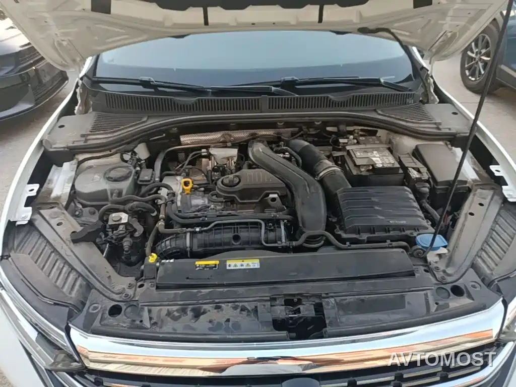 Volkswagen Sagitar 2024 300TSI DSG Surpass Edition — фото 13