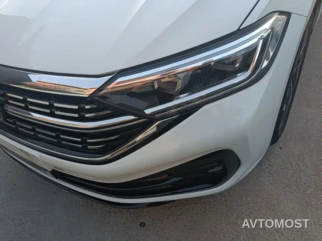 Volkswagen Sagitar 2024 300TSI DSG Surpass Edition — фото 15