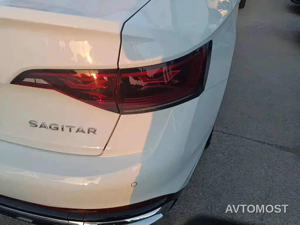 Volkswagen Sagitar 2024 300TSI DSG Surpass Edition — фото 21
