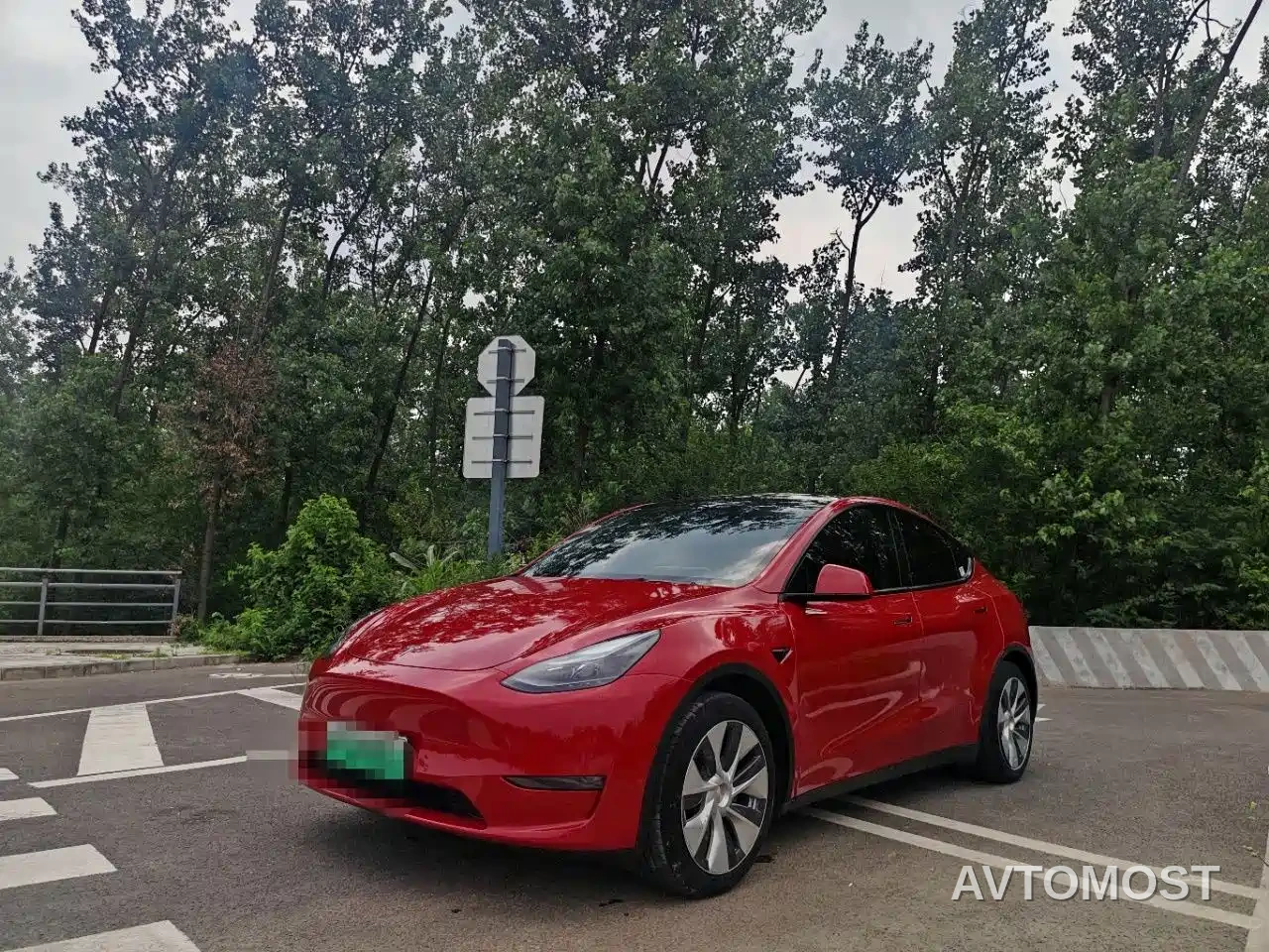 Tesla Model Y 2021 Standard Range Rear-Wheel Drive — фото 2