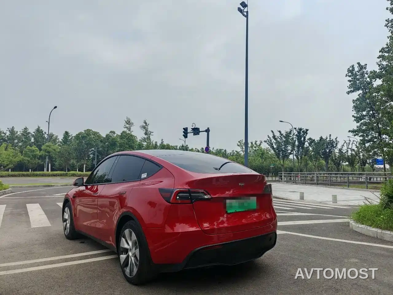 Tesla Model Y 2021 Standard Range Rear-Wheel Drive — фото 8