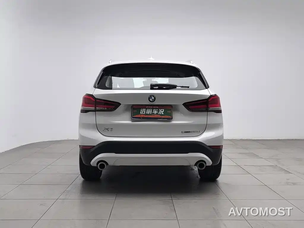 BMW X1 2021 sDrive25Li Leading — фото 4