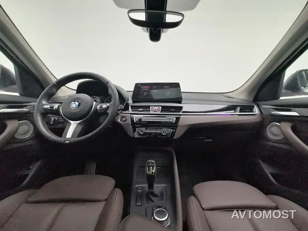 BMW X1 2021 sDrive25Li Leading — фото 5