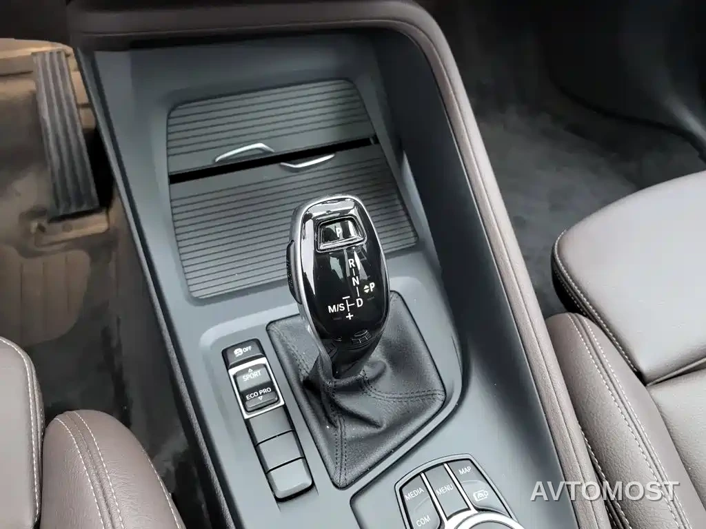 BMW X1 2021 sDrive25Li Leading — фото 13