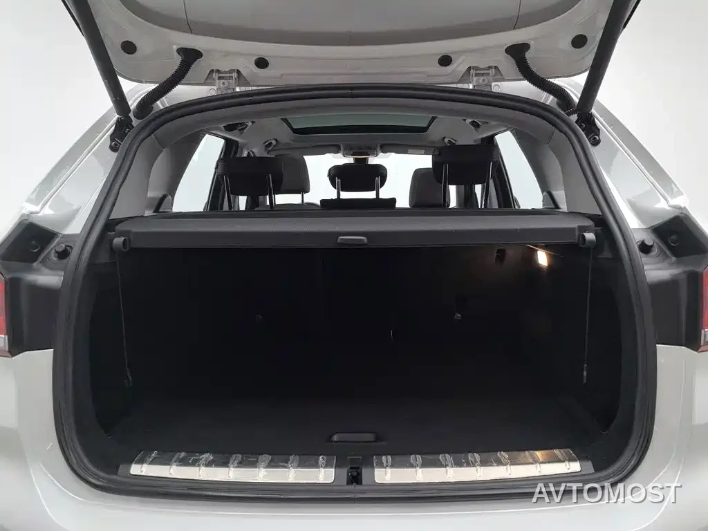 BMW X1 2021 sDrive25Li Leading — фото 16