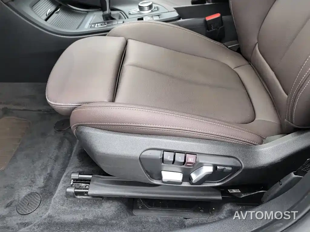 BMW X1 2021 sDrive25Li Leading — фото 20