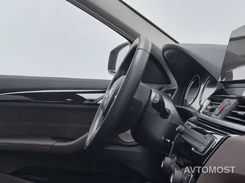 BMW X1 2021 sDrive25Li Leading — фото 22
