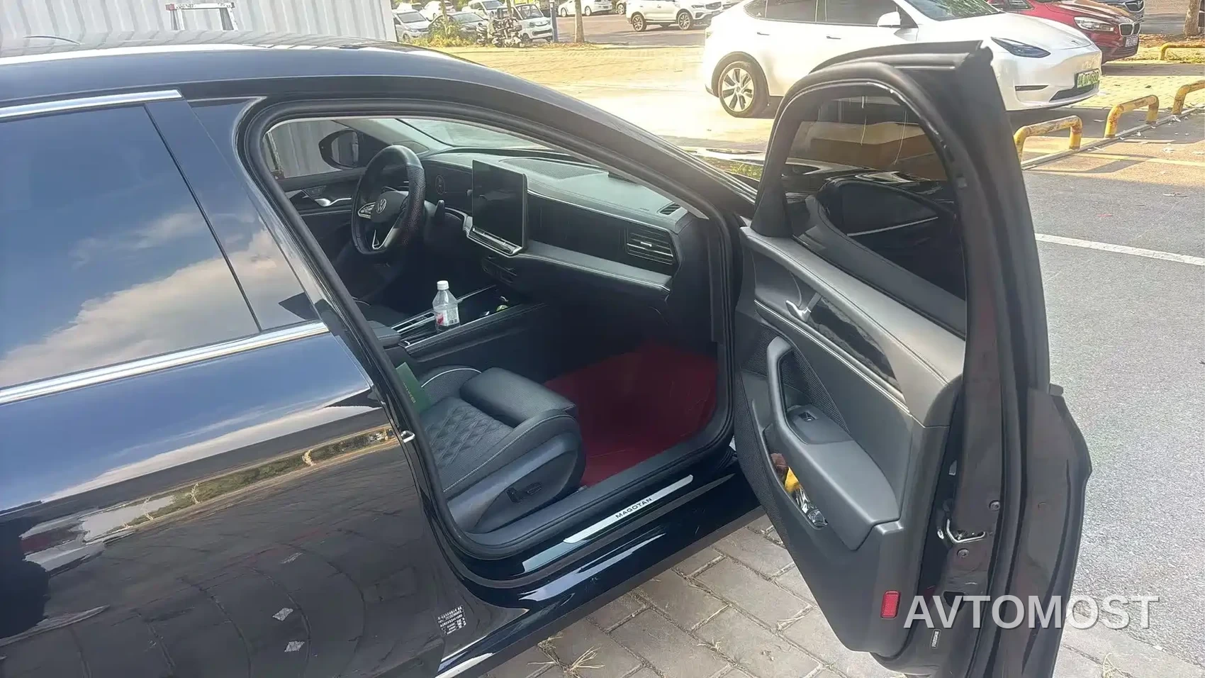 Volkswagen Magotan 2026 Model 380TSI DSG Premium Edition Damai Package — фото 4