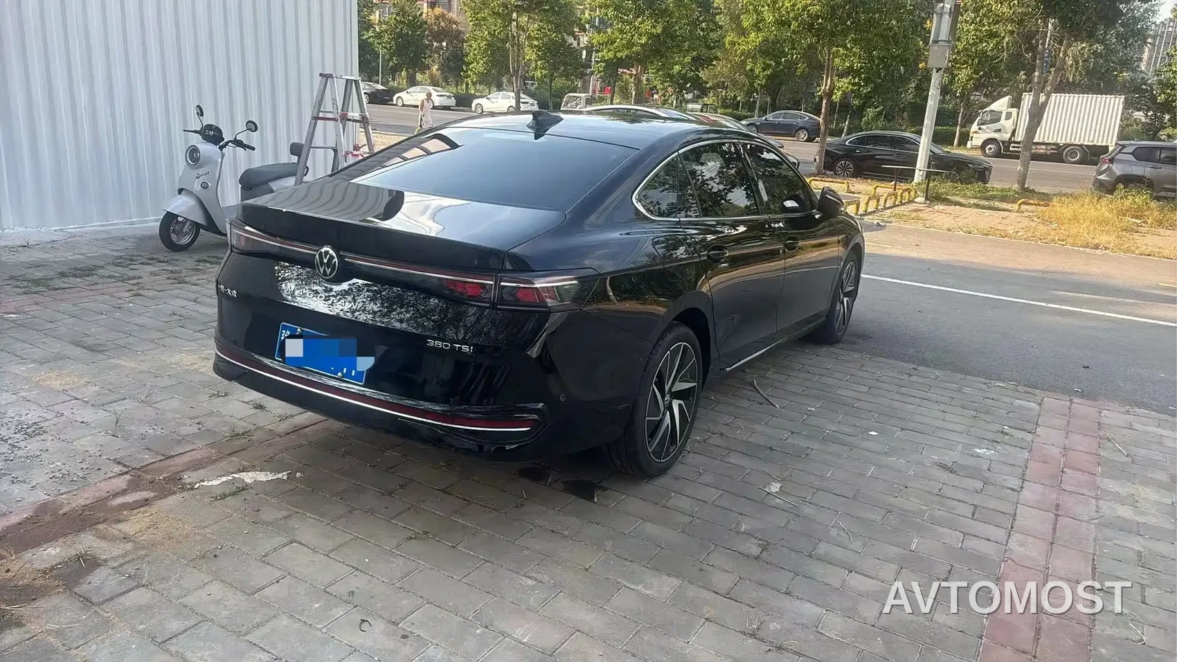 Volkswagen Magotan 2026 Model 380TSI DSG Premium Edition Damai Package — фото 9