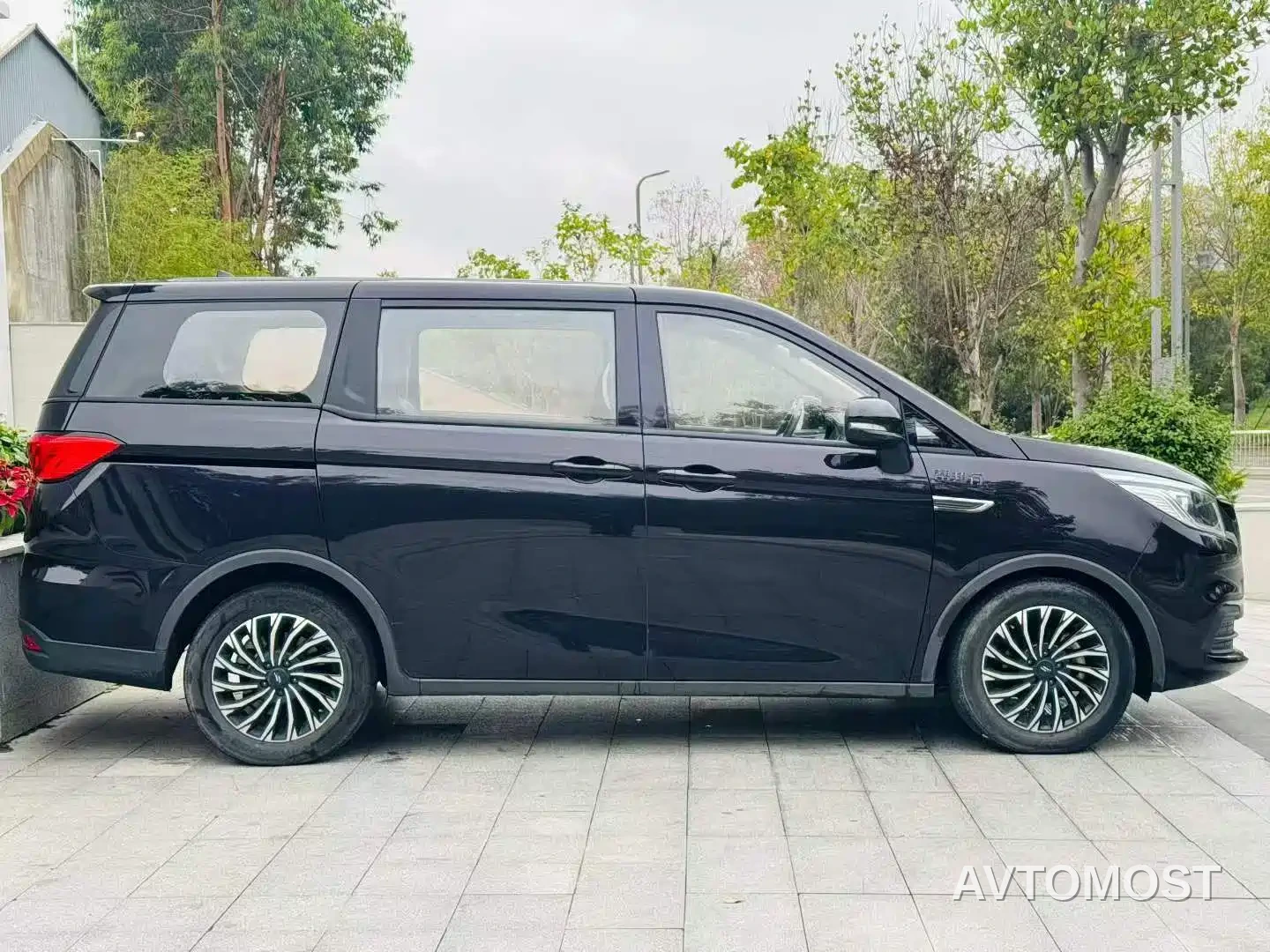 Changan Oushang Kosai EV 2020 Leading Style — фото 2