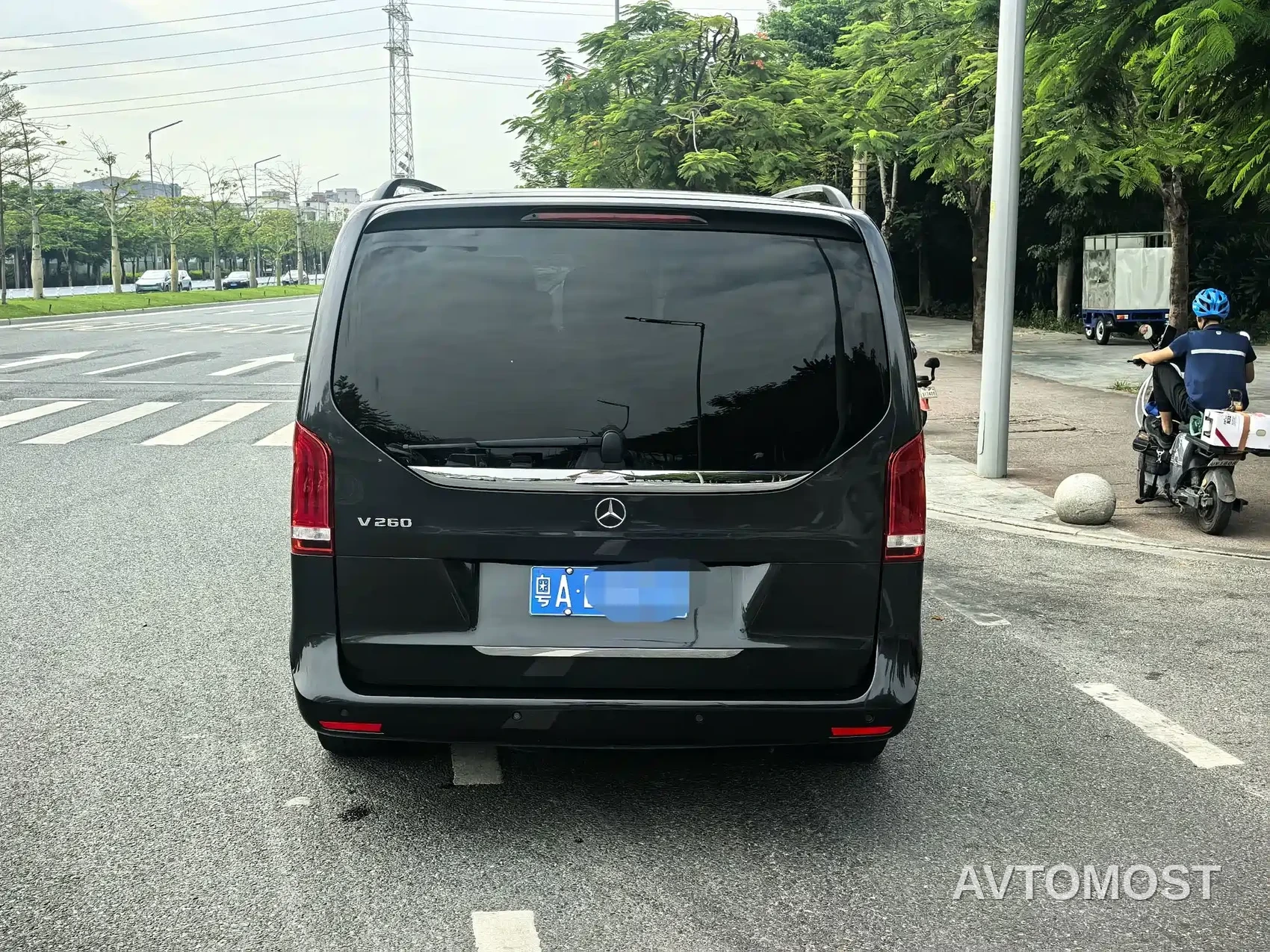Mercedes-Benz V-Class 2022 V 260 Prestige Edition — фото 4