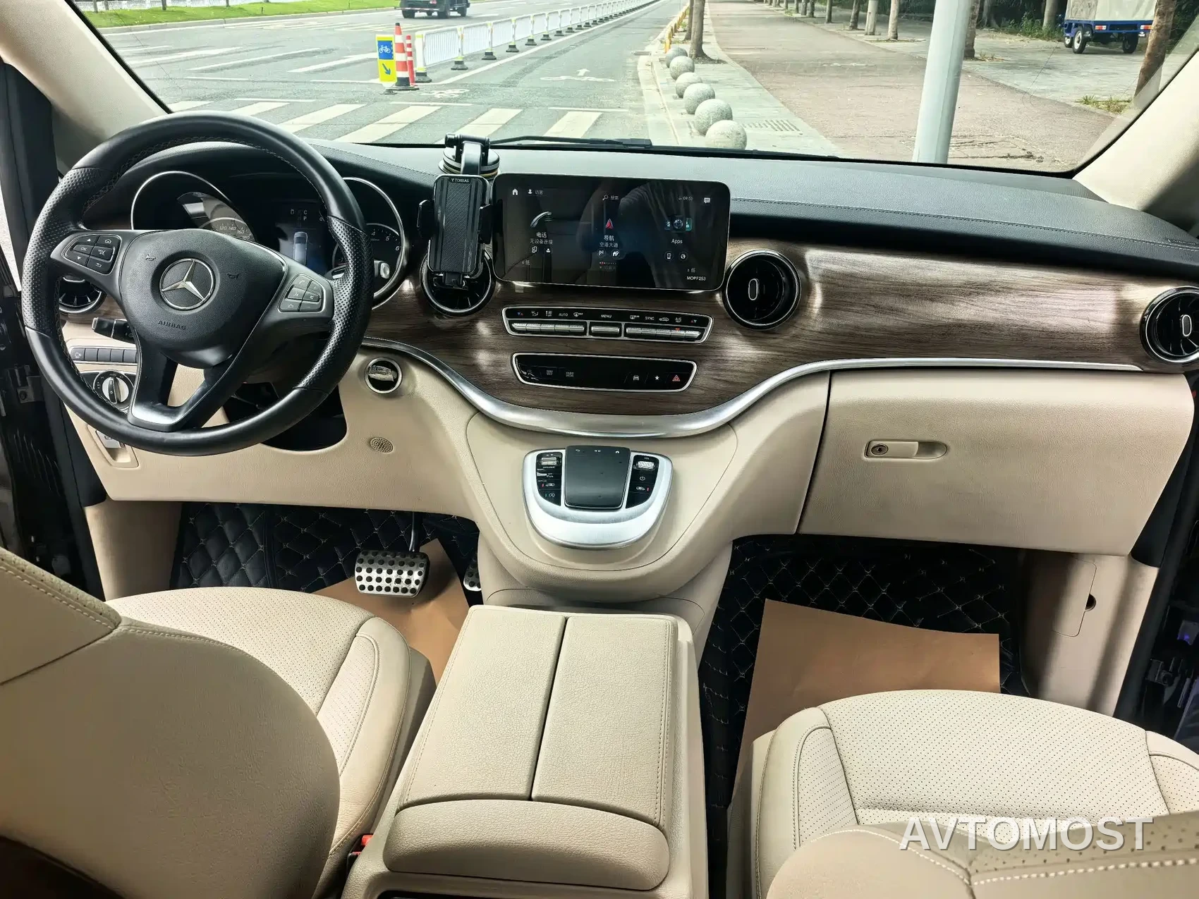 Mercedes-Benz V-Class 2022 V 260 Prestige Edition — фото 9