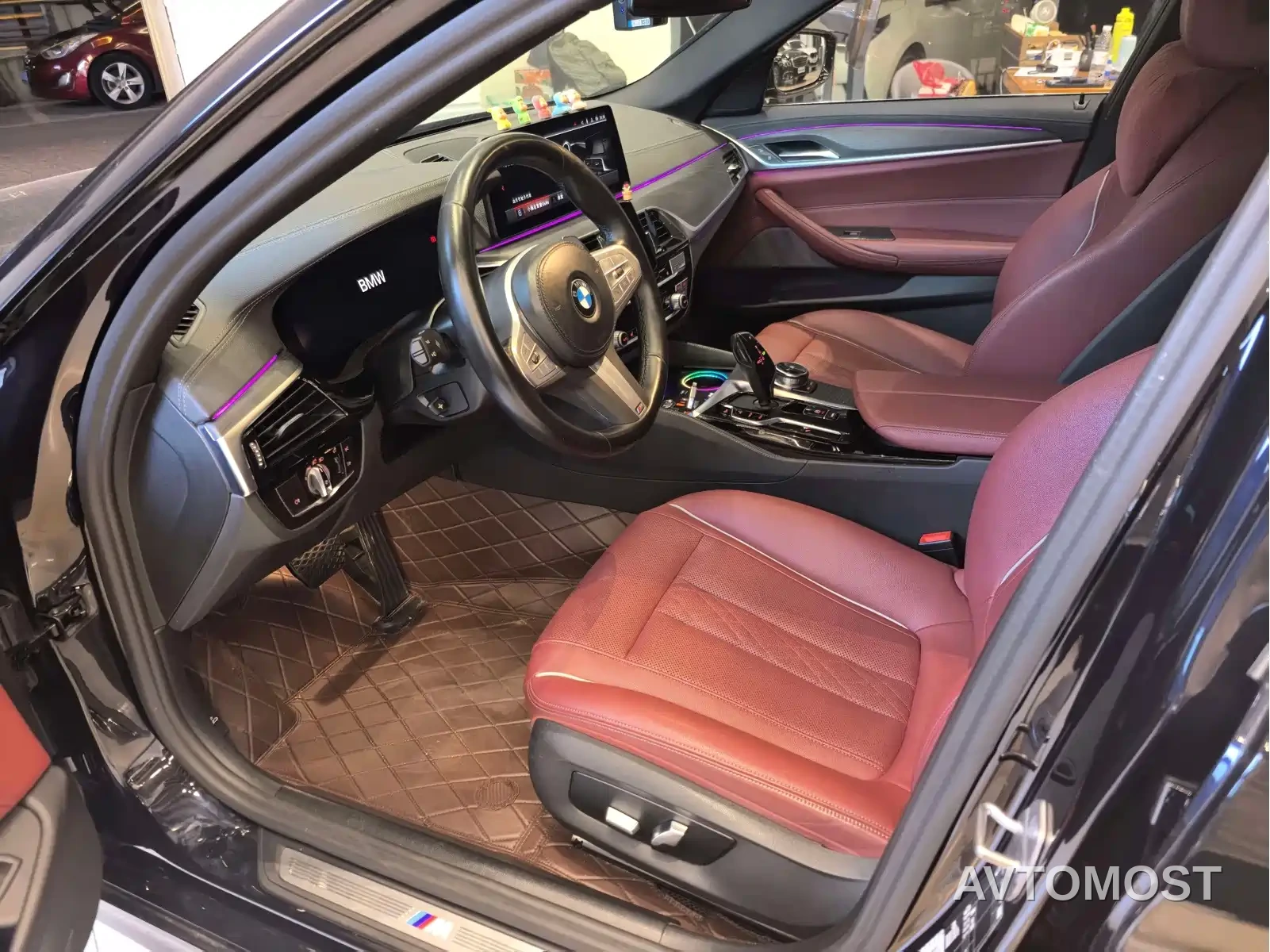 BMW 5 Series 2023 530Li Leading M Sport Package — фото 2