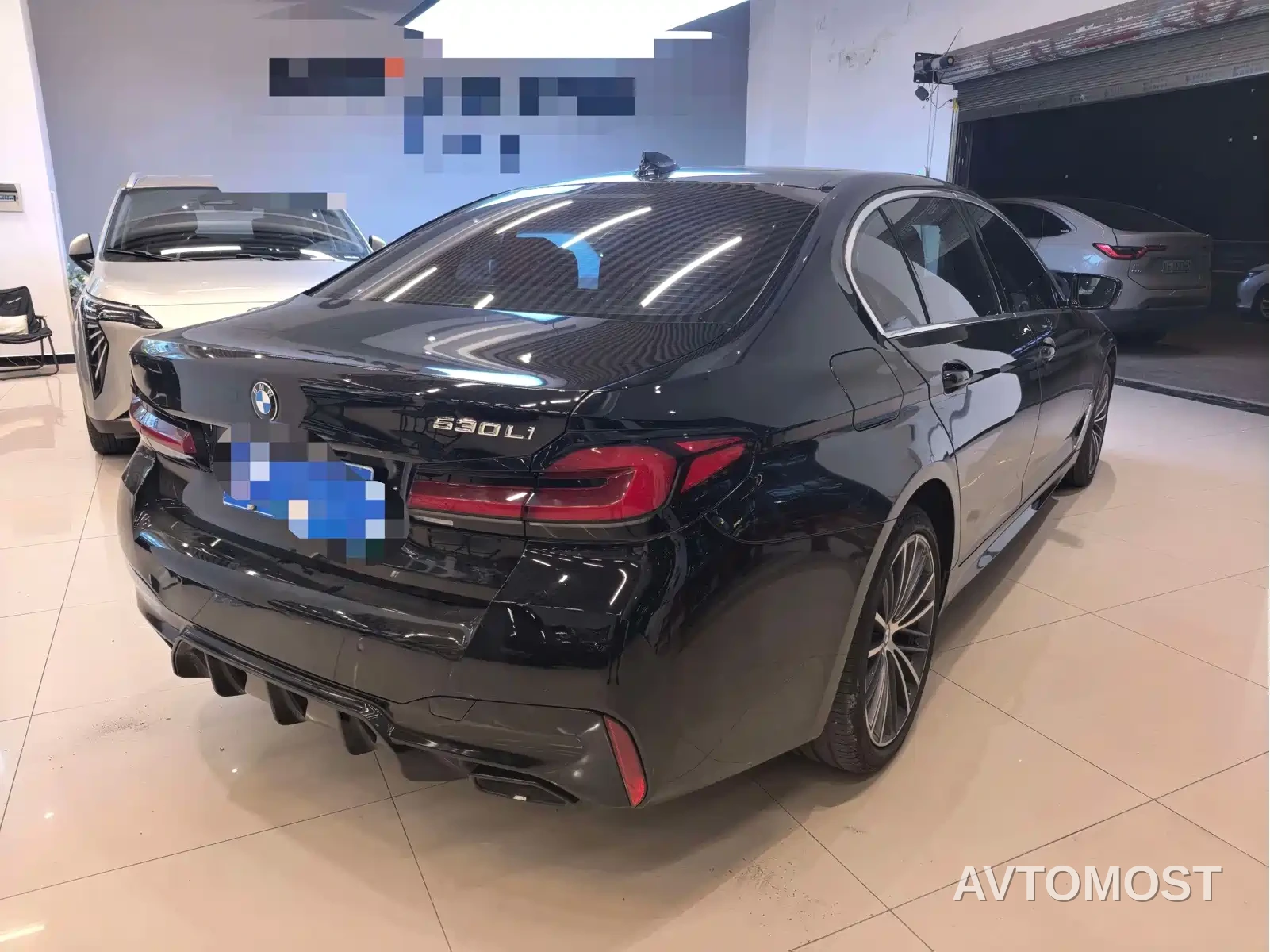 BMW 5 Series 2023 530Li Leading M Sport Package — фото 5